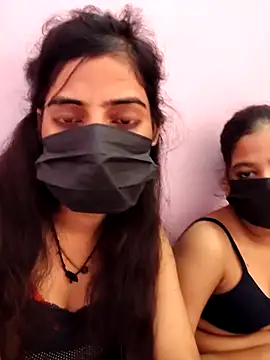 Snapshot of Hot-komall chatting on September 15, 2025, 4:12 am Hot-komall online show from September 15, 2025, 4:12 am