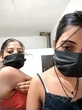 Snapshot of Hot-komall chatting on January 12, 2026, 4:50 am Hot-komall online show from January 12, 2026, 4:50 am