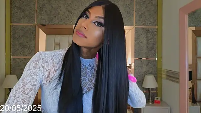Snapshot of beauty_nina chatting on May 20, 2026, 1:28 pm beauty nina online show from May 20, 2026, 1:28 pm