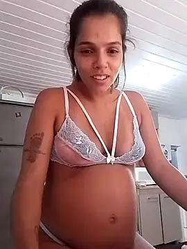 PatyPatriciaa online show from April 15, 2026, 6:15 pm