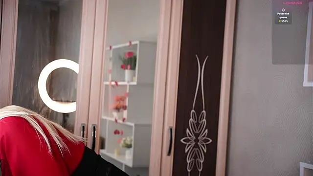 JaymieVigen online show from October 18, 2025, 3:09 am