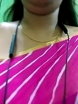 Dimplegirl online show from September 19, 2025, 4:29 pm