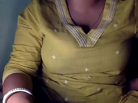 Dimplegirl online show from October 26, 2025, 4:02 pm