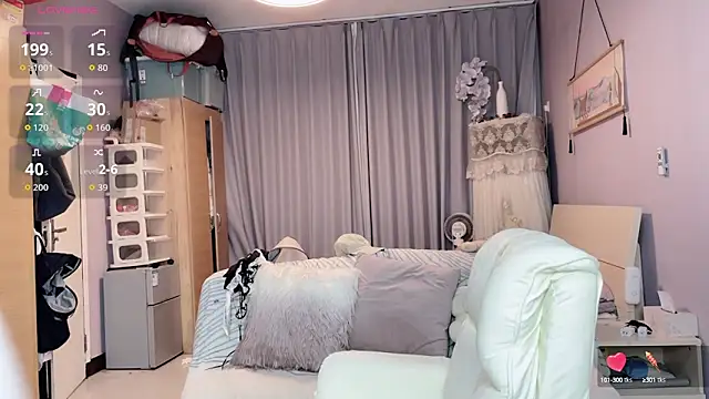 Y2Luvk online show from September 16, 2025, 9:49 pm