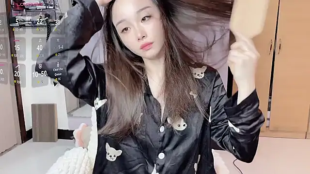 Y2Luvk online show from November 2, 2025, 9:28 pm