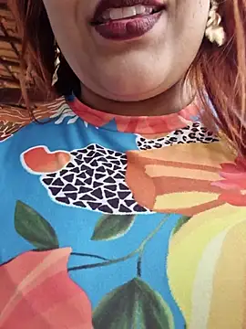 Snapshot of RuivaMisteriosa3 chatting on November 27, 2025, 7:27 pm RuivaMisteriosa3 online show from November 27, 2025, 7:27 pm