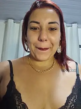 Snapshot of RuivaMisteriosa3 chatting on December 18, 2025, 8:09 am RuivaMisteriosa3 online show from December 18, 2025, 8:09 am