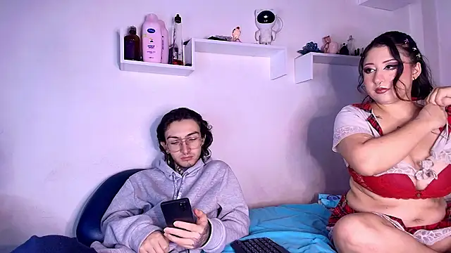 Snapshot of annyharriis chatting on February 7, 2026, 7:50 pm annyharriis online show from February 7, 2026, 7:50 pm