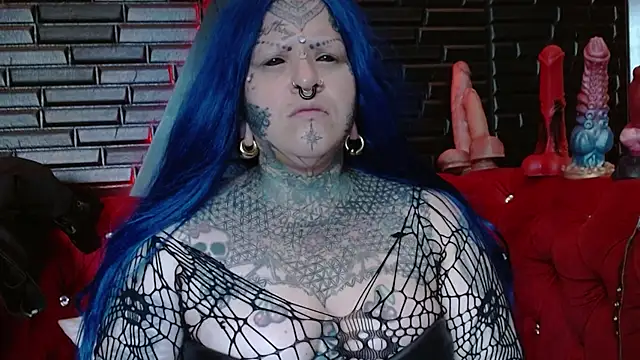 Snapshot of Venus_Rock chatting on June 20, 2026, 12:19 pm Venus Rock online show from June 20, 2026, 12:19 pm