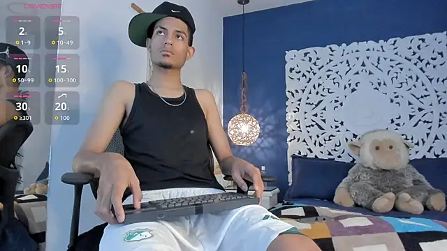 Adonis WB online show from September 19, 2025, 9:32 am