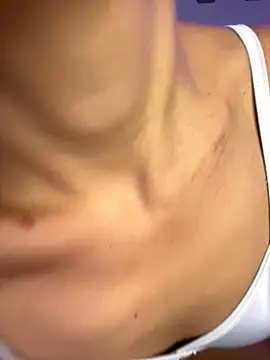 AlessiaSmith11 online show from December 14, 2025, 3:01 am