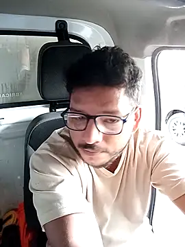 hendy692 online show from March 11, 2026, 4:57 pm