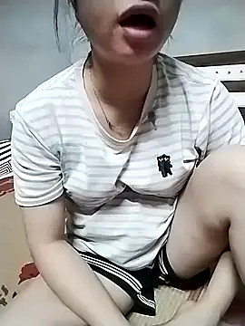 Snapshot of Mie_rose chatting on October 3, 2025, 1:52 pm Mie rose online show from October 3, 2025, 1:52 pm