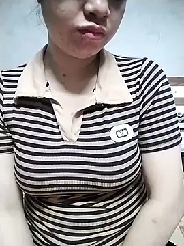 Mie rose online show from March 17, 2026, 2:09 pm