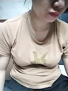 Snapshot of Mie_rose chatting on April 27, 2026, 12:58 pm Mie rose online show from April 27, 2026, 12:58 pm