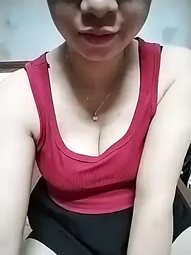 Snapshot of Mie_rose chatting on June 8, 2026, 2:12 am Mie rose online show from June 8, 2026, 2:12 am