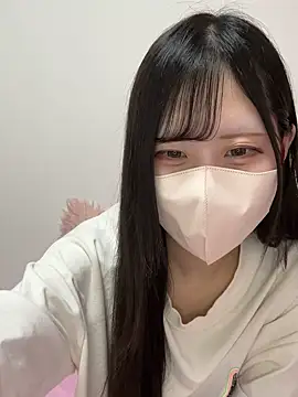 noa uxu online show from October 5, 2025, 5:06 am