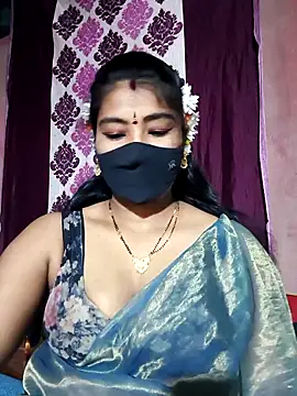 Snapshot of srav43 chatting on December 18, 2025, 1:28 pm srav43 online show from December 18, 2025, 1:28 pm