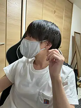 jiji9253 online show from May 19, 2026, 1:06 pm
