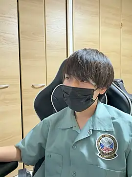 jiji9253 online show from May 23, 2026, 12:09 pm