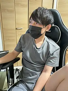 jiji9253 online show from June 25, 2026, 12:42 pm