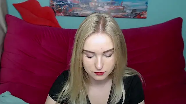 Snapshot of SofySofty chatting on October 9, 2025, 4:43 am SofySofty online show from October 9, 2025, 4:43 am
