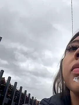 Sara-cooper2 online show from November 28, 2025, 4:53 pm