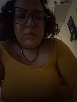 Snapshot of chiaretta_loveit chatting on December 1, 2025, 1:49 pm chiaretta loveit online show from December 1, 2025, 1:49 pm