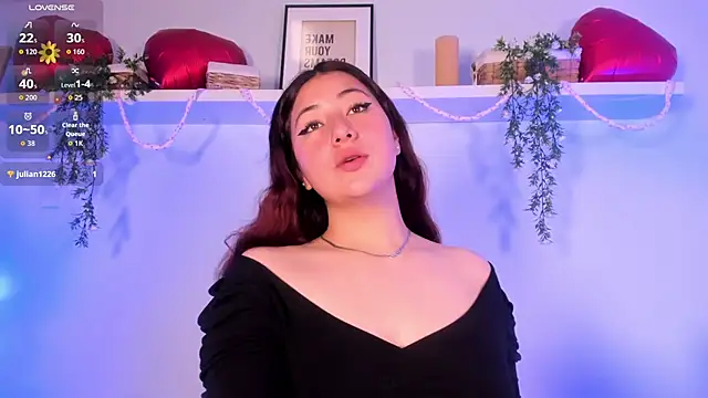 Snapshot of Nicolle_Evanss_ chatting on February 25, 2026, 4:44 am Nicolle Evanss online show from February 25, 2026, 4:44 am