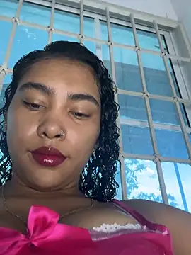 SophieD online show from February 18, 2026, 12:23 pm