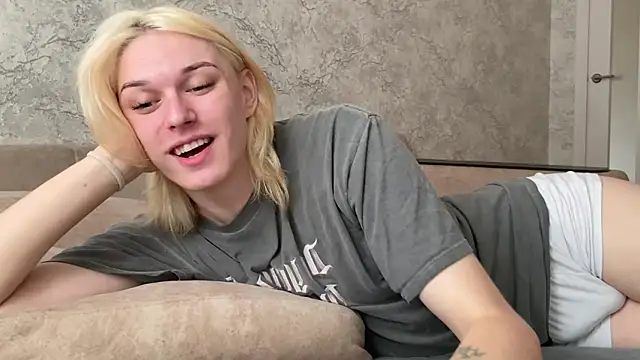 evelina228 online show from September 19, 2025, 6:59 am