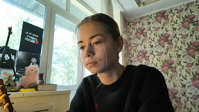 Snapshot of Witching_Moon chatting on September 11, 2025, 8:47 am Witching Moon online show from September 11, 2025, 8:47 am