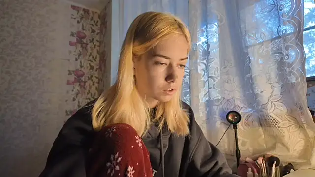 Snapshot of Witching_Moon chatting on October 6, 2025, 7:50 am Witching Moon online show from October 6, 2025, 7:50 am