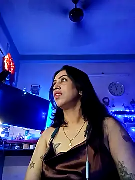 Snapshot of Love_Beauty01 chatting on February 14, 2026, 6:59 pm Love Beauty01 online show from February 14, 2026, 6:59 pm