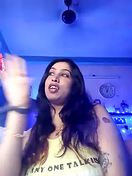 Love Beauty01 online show from March 3, 2026, 6:58 pm