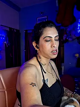 Love Beauty01 online show from March 29, 2026, 7:03 pm