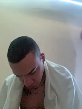 AlphaMasterXxx online show from October 2, 2025, 3:08 pm