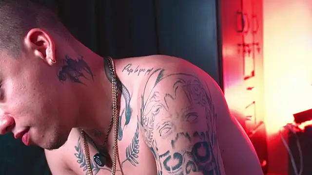 AlphaMasterXxx online show from March 10, 2026, 5:12 am