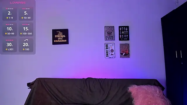 elizabethboltXXX online show from March 31, 2026, 7:47 pm