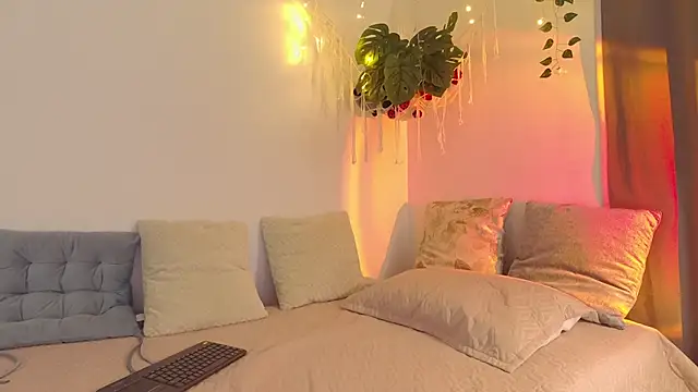 swt helen online show from December 21, 2025, 8:49 pm