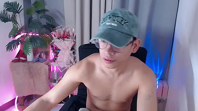 pinkcock froi2305 online show from February 21, 2026, 2:56 am