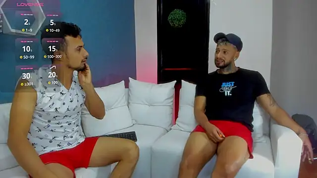 Snapshot of Valentiinoss chatting on September 18, 2025, 8:22 pm Valentiinoss online show from September 18, 2025, 8:22 pm