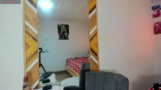 SoleneFontaine online show from November 4, 2025, 11:53 am