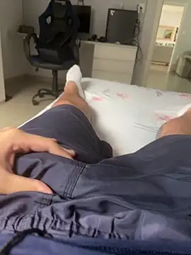 Snapshot of Novinho16cmz chatting on September 22, 2025, 3:47 pm Novinho16cmz online show from September 22, 2025, 3:47 pm