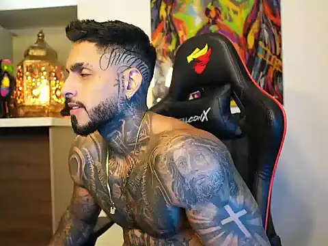 logan hugh8 online show from September 21, 2025, 4:03 am