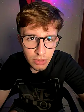 Snapshot of ricdicxs chatting on October 29, 2025, 3:42 am ricdicxs online show from October 29, 2025, 3:42 am