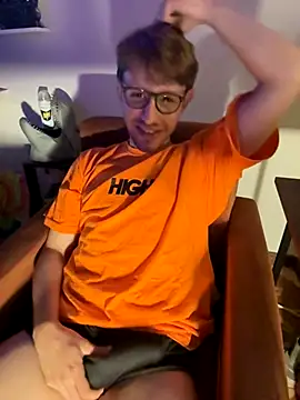 Snapshot of ricdicxs chatting on November 8, 2025, 6:02 am ricdicxs online show from November 8, 2025, 6:02 am