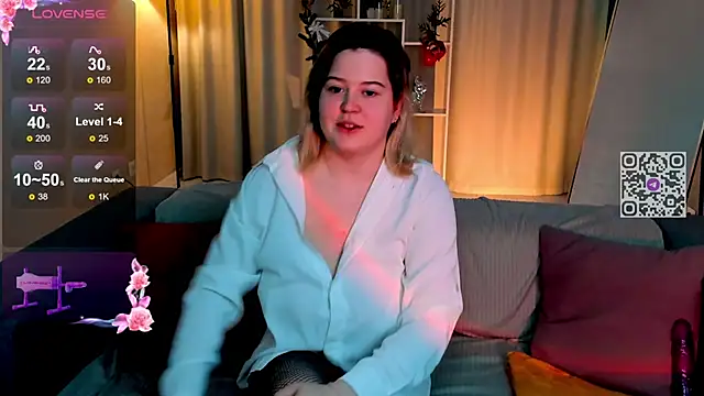 HelenHartt online show from December 4, 2025, 1:48 am