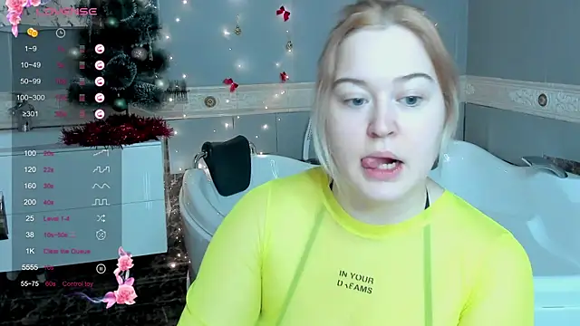 HelenHartt online show from December 23, 2025, 1:25 am