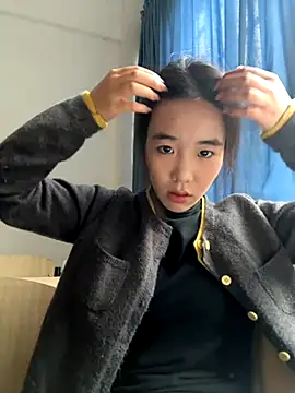 luluya1314 online show from November 10, 2025, 5:17 am